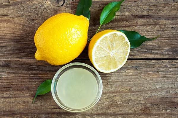 wellhealthorganic.com : remove dark spots on face tang - lemon juice